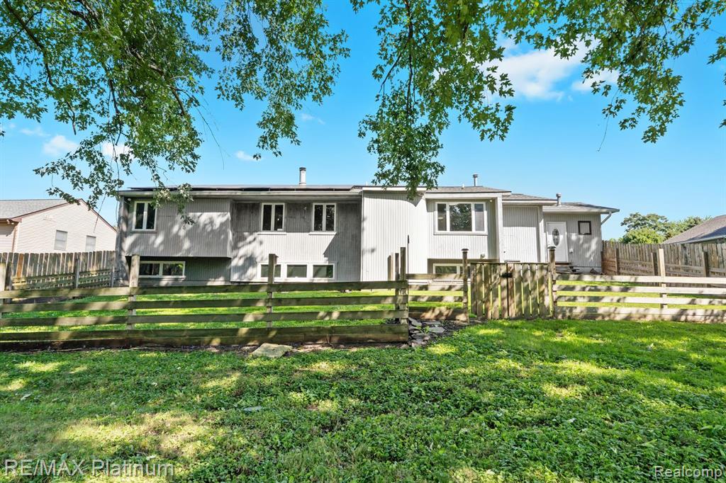 59191 Annah Drive, New Hudson, MI 48165 — Photo 33