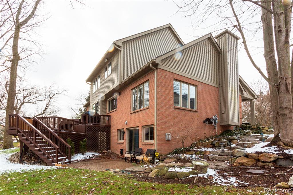 414 Roundview Drive, Rochester, MI 48307 — Photo 31