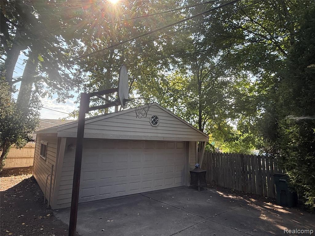 479 Cambridge Road, Royal Oak, MI 48067 — Photo 23