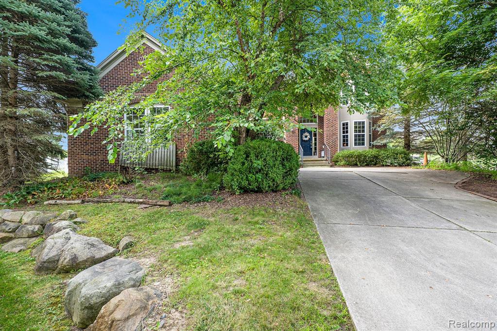 6162 MCCANDLISH Road, Grand Blanc, MI 48439 — Photo 35