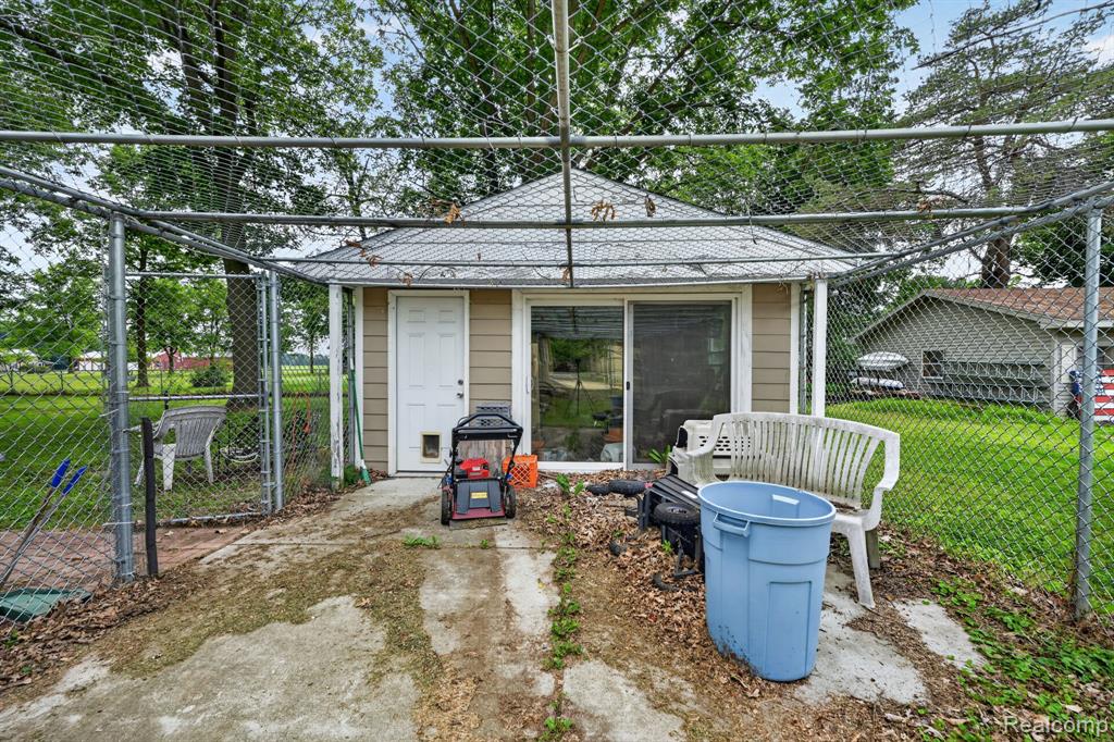 4877 Orchard Lane, Owosso, MI 48867 — Photo 53