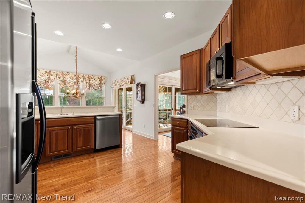 16502 CYPRESS Court, Northville, MI 48168 — Photo 13
