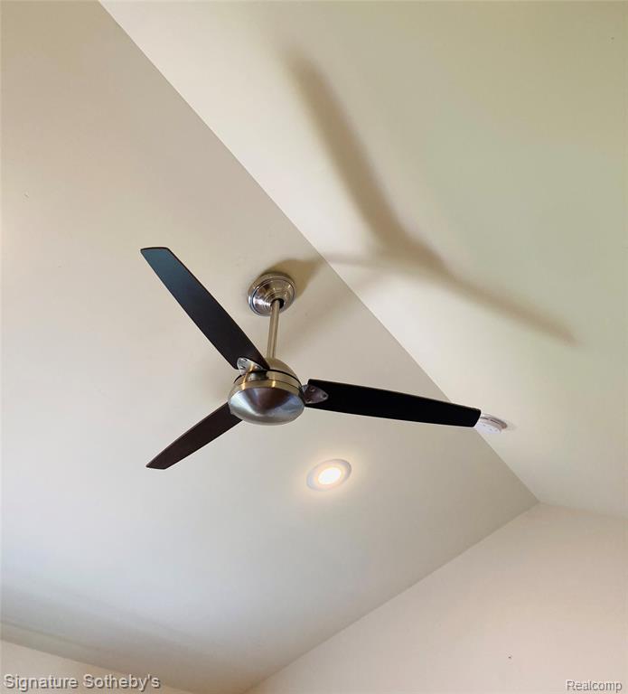 1070 Arthur Drive, Troy, MI 48083 — Photo 15