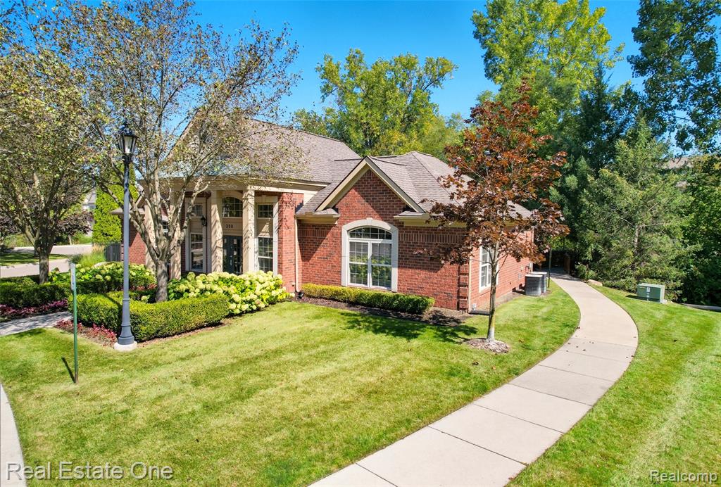 464 Old Pine Way, Walled Lake, MI 48390 — Photo 49