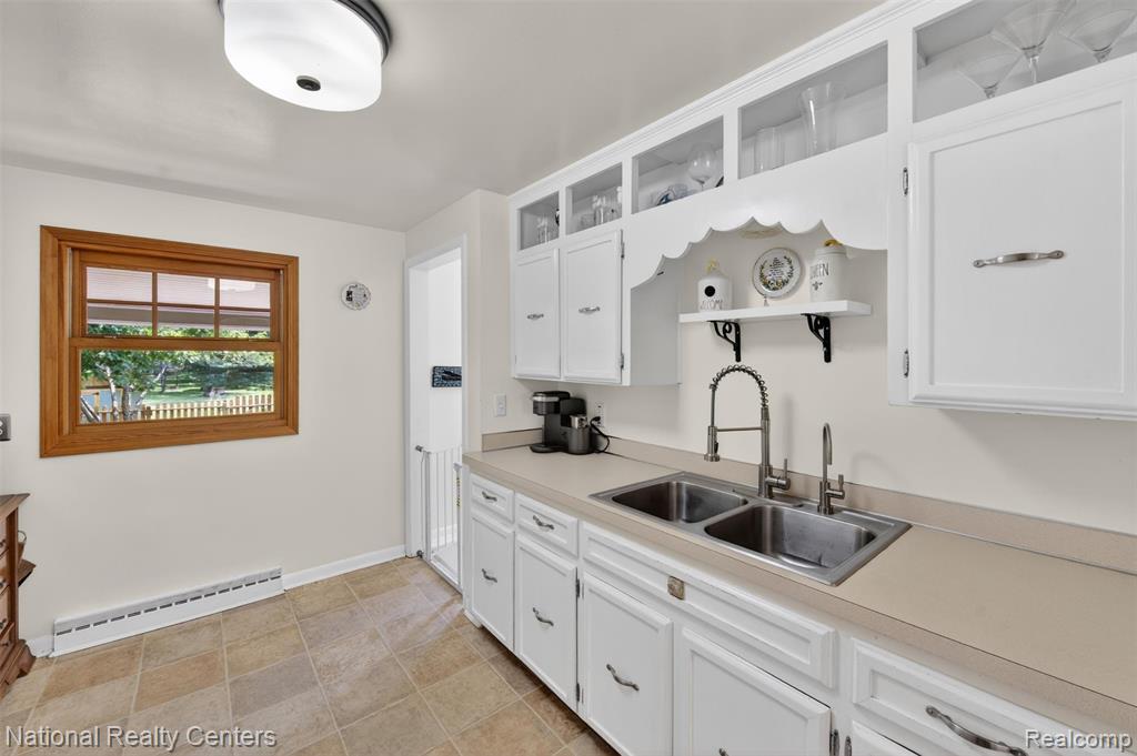 502 N Main Street, Webberville, MI 48892 — Photo 19