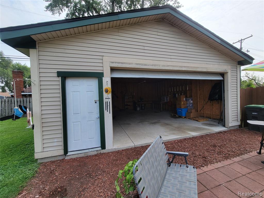 5869 Hipp Street, Taylor, MI 48180 — Photo 7