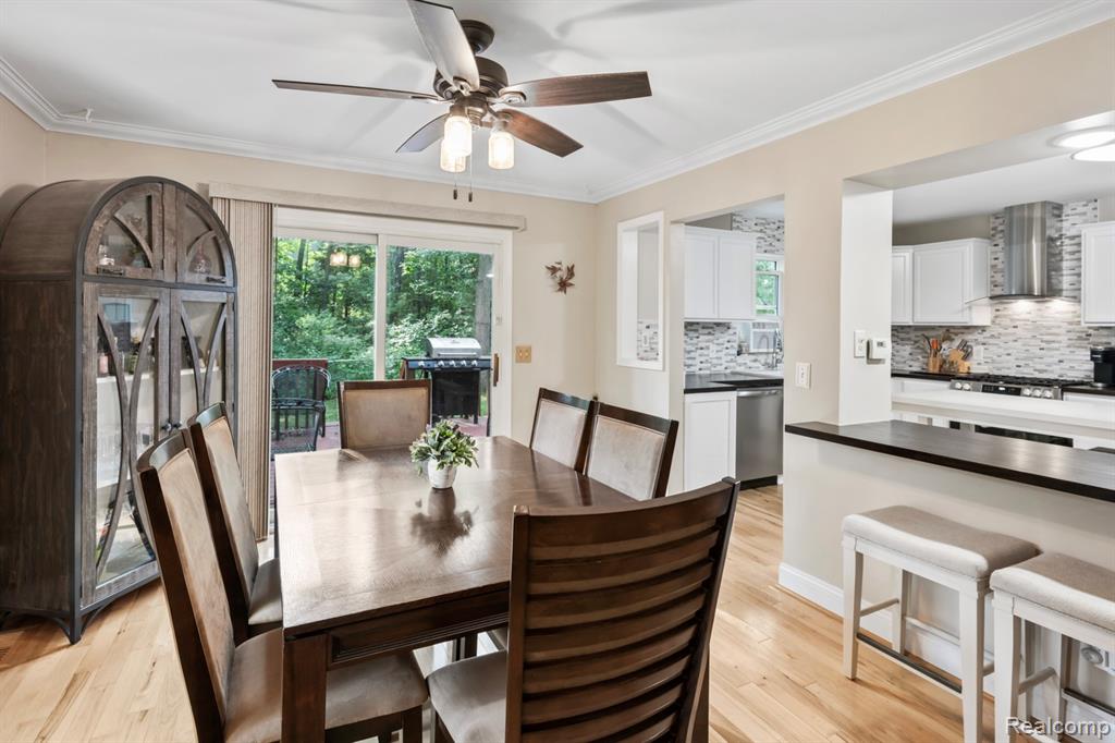 6550 Avon Drive, Brighton, MI 48116 — Photo 11