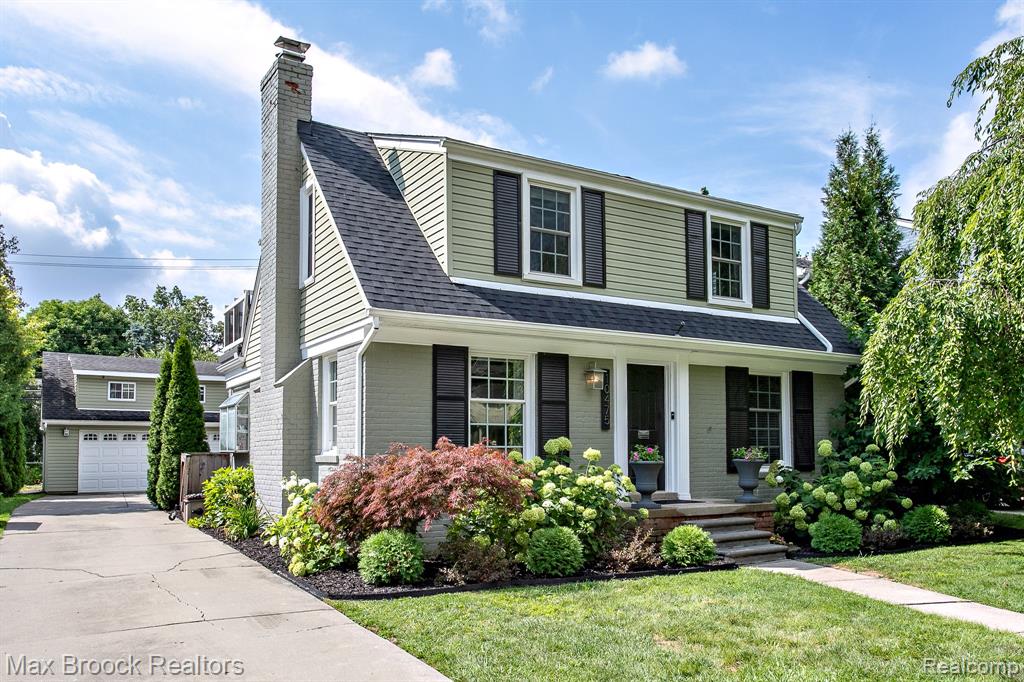 10475 Vernon Avenue, Huntington Woods, MI — Photo 2