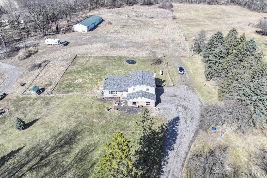 5486 W LOWE Road, Fowlerville, MI 48836 — Photo 5