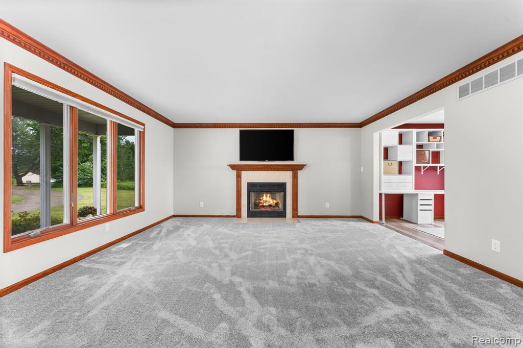 2381 Burke Road, Fowlerville, MI 48836 — Photo 4