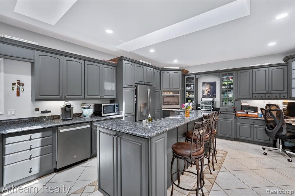 5326 Lake Forest Boulevard, Brighton, MI 48116 — Photo 36