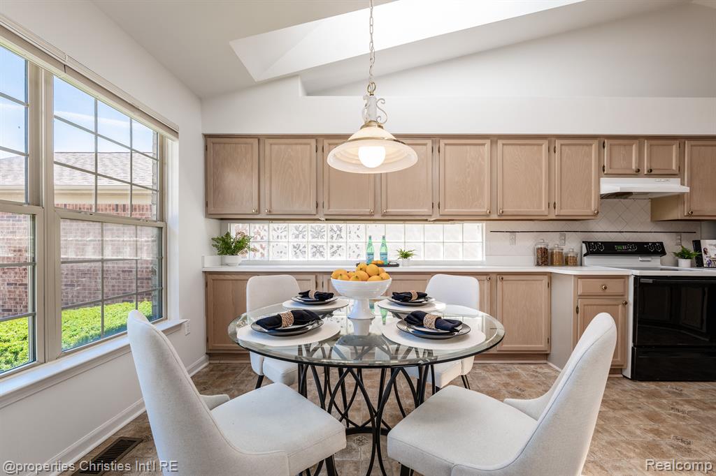 42833 HUNT CLUB Boulevard, Sterling Heights, MI 48314 — Photo 13