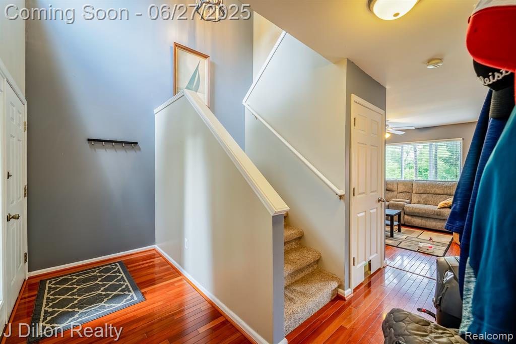 5778 Savoy Drive, Waterford, MI 48327 — Photo 7