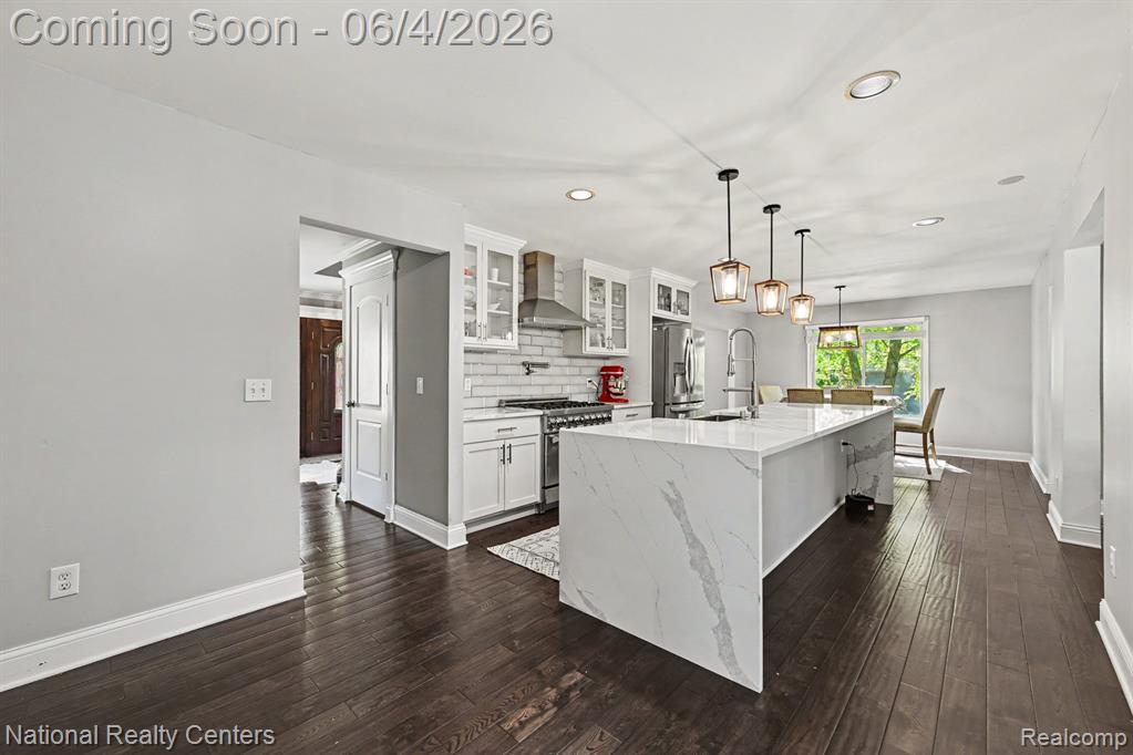 6515 Tamarack Drive, Troy, MI 48098 — Photo 10