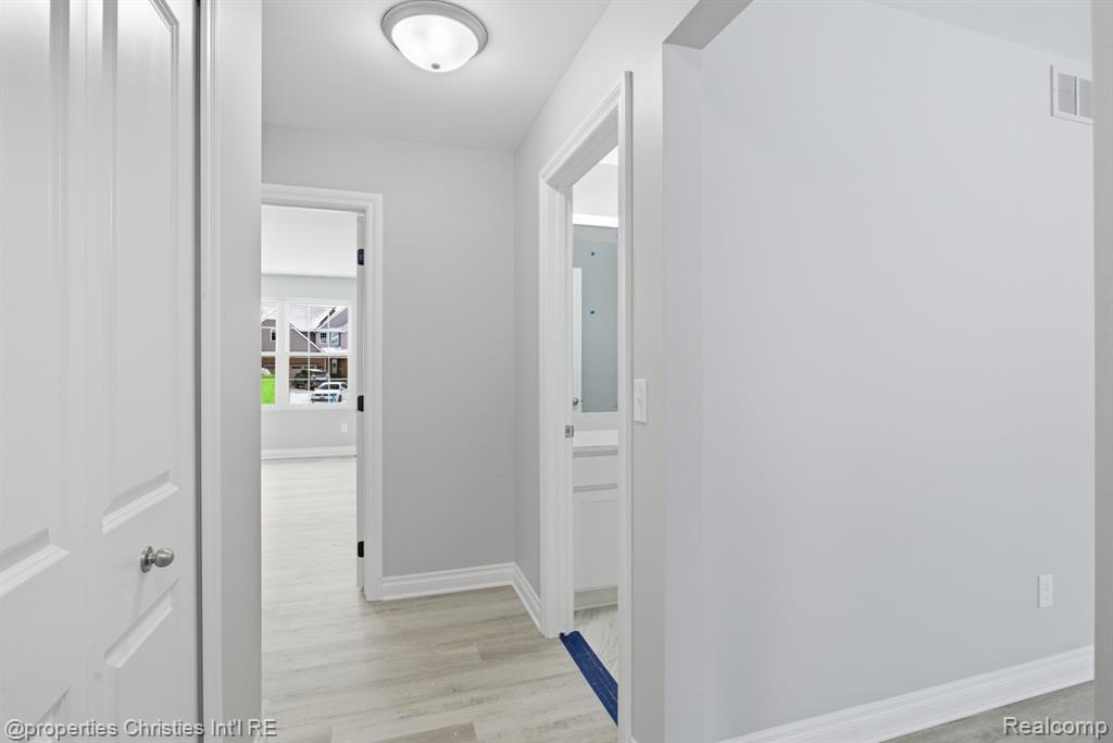 3120 Roma Court, Wixom, MI 48393 — Photo 23