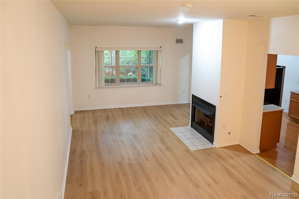 39658 ROCKCREST Lane, Northville, MI — Photo 5