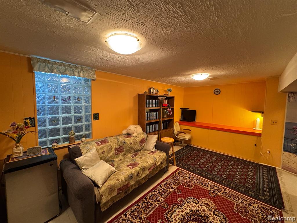 5377 Breeze Hill Place, Troy, MI 48098 — Photo 39
