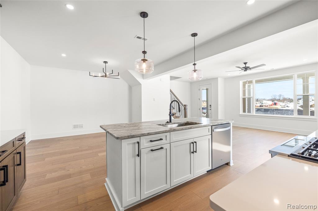 416 S Center Street, Northville, MI 48167 — Photo 11