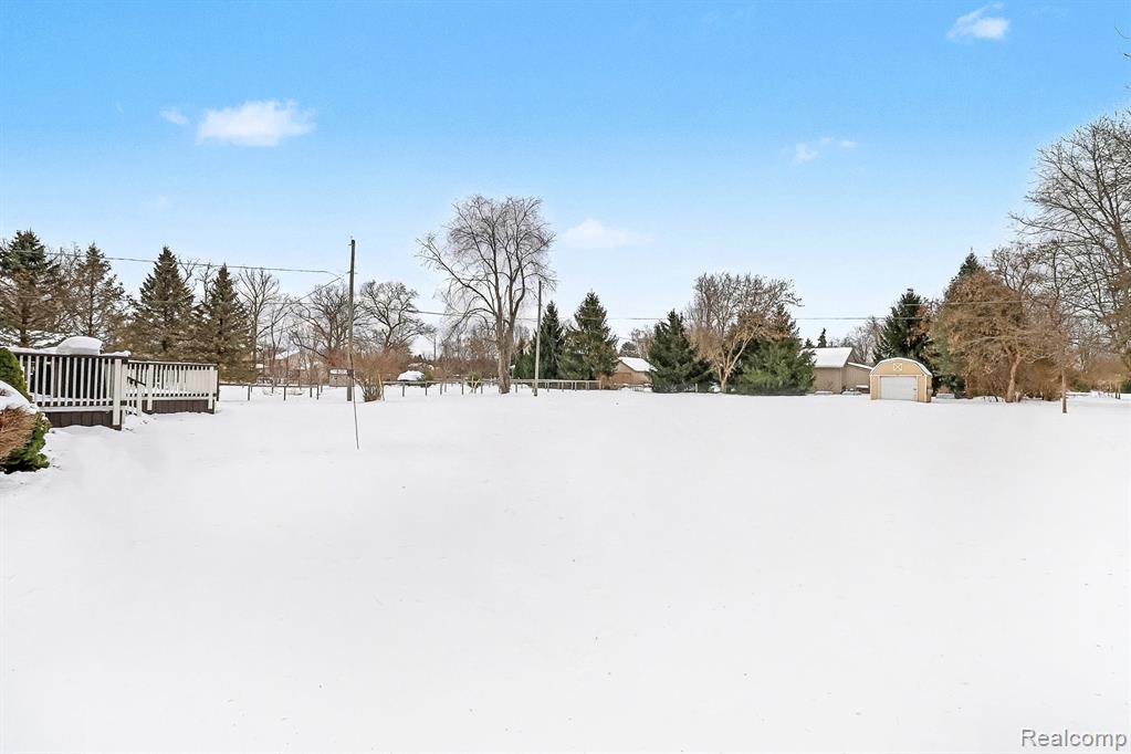 4420 McKeachie Road, White Lake, MI 48383 — Photo 30