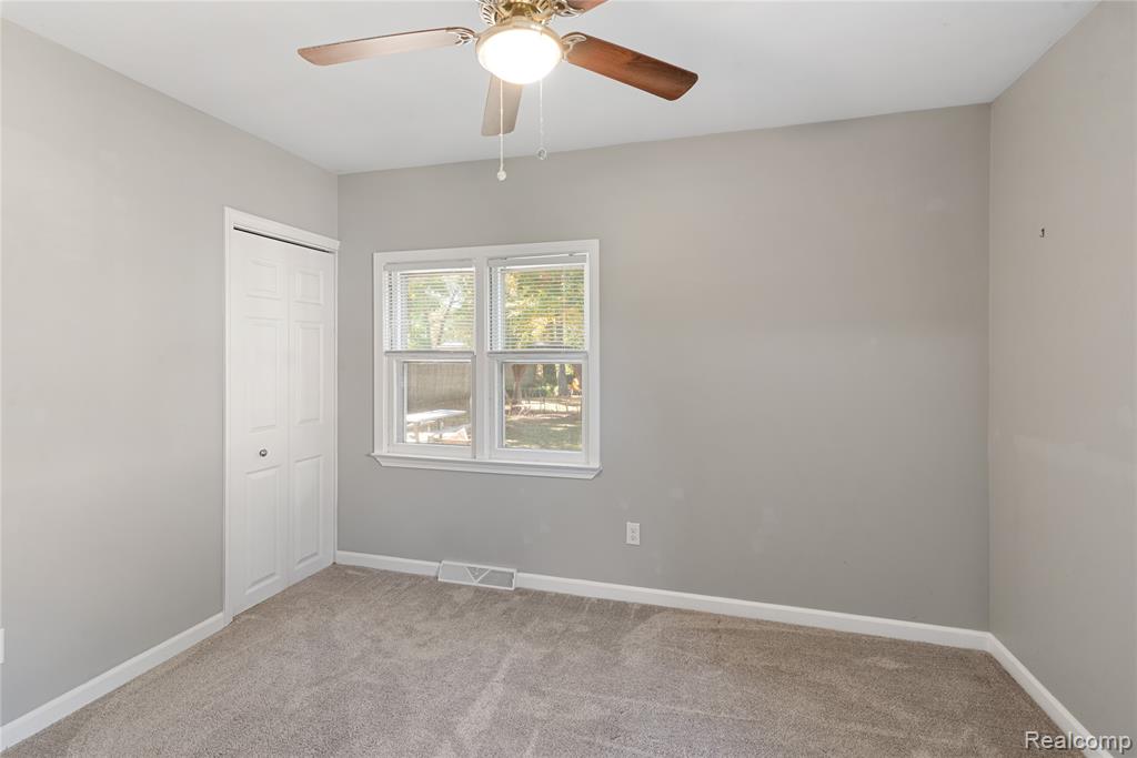 4209 Laforest Drive, Waterford, MI 48329 — Photo 13