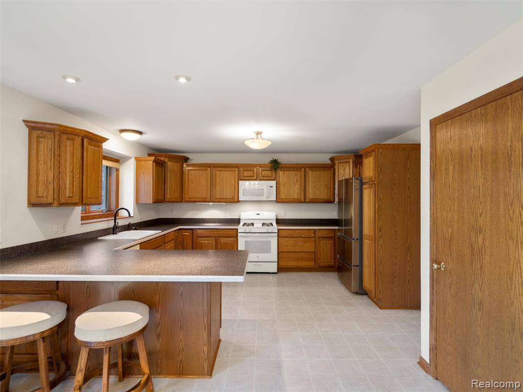 58291 Pleasant View Court, Washington, MI — Photo 5