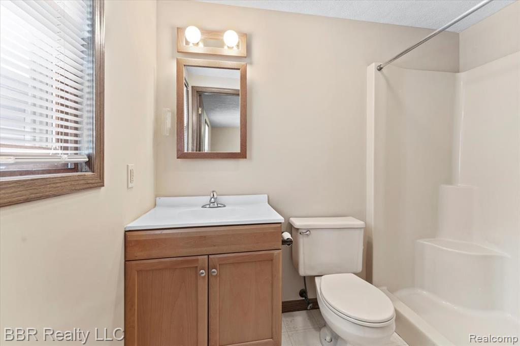 417 St. Joseph Street, Trenton, MI 48183 — Photo 11