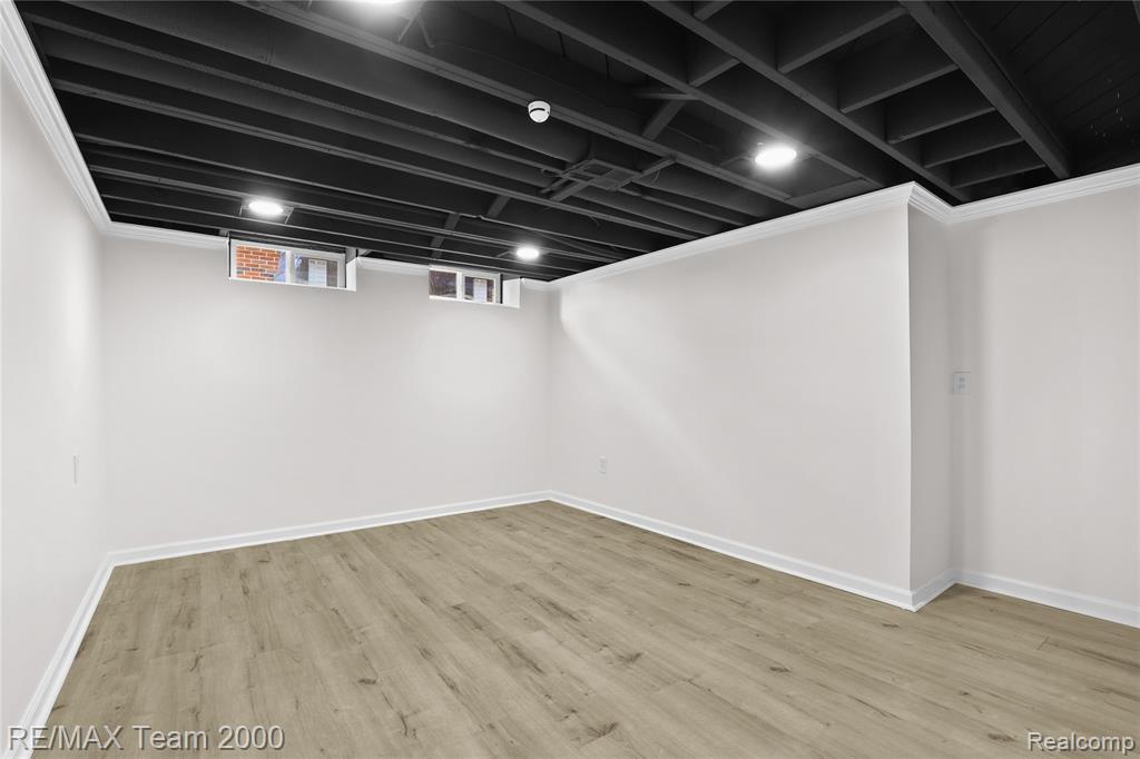 6135 Ardmore Street, Dearborn Heights, MI 48127 — Photo 24