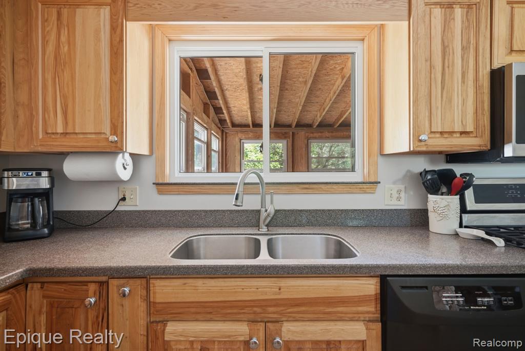 2192 E Wilson Road, Clio, MI 48420 — Photo 10