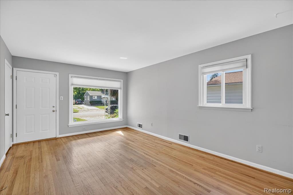 731 1st Avenue, Pontiac, MI 48340 — Photo 10