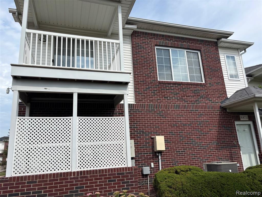 5572 Acorn Lane, 72, Sterling Heights, MI 48314 — Photo 24