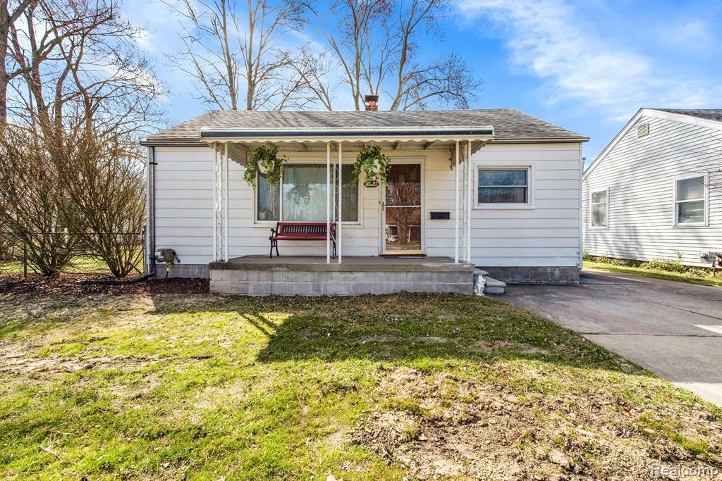 8620 STEPHENS Road, Warren, MI 48089 — front exterior