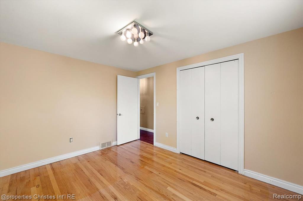 6628 Heather Heath, West Bloomfield, MI — Photo 40