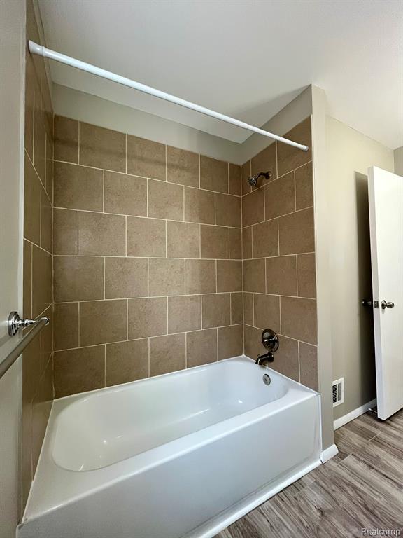 969 HARRISON Boulevard, Lincoln Park, MI 48146 — Photo 20