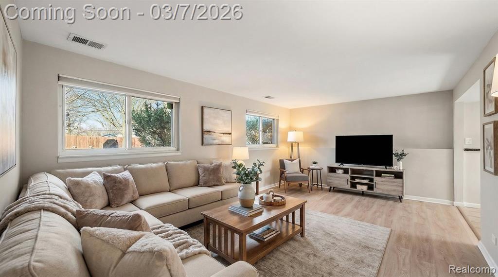 608 Amelia Avenue, Royal Oak, MI 48073 — Photo 7