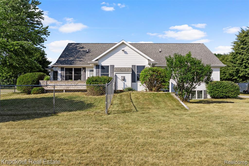 1045 Wels Lane, Vassar, MI 48768 — Photo 39