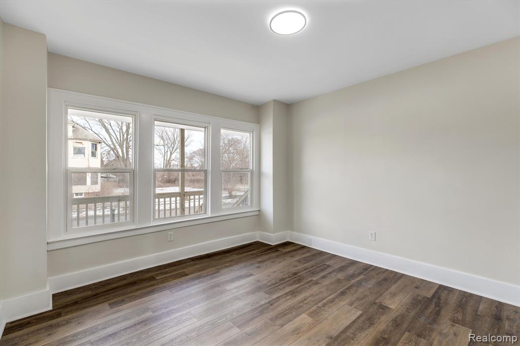 5775 HOLCOMB Street, Detroit, MI 48213 — Photo 4