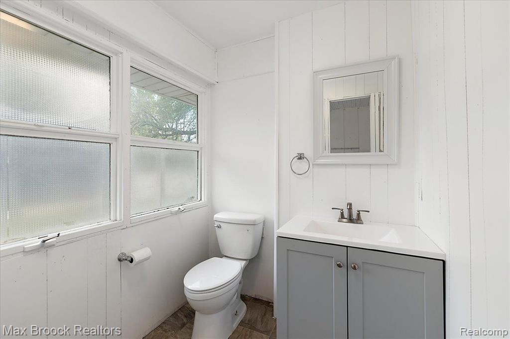 503 N WASHINGTON Avenue, Royal Oak, MI 48067 — Photo 19