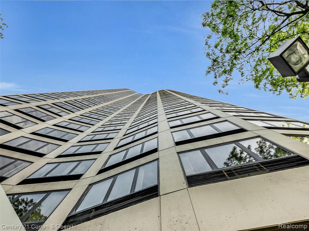 5000 Town Center, 2003, Southfield, MI 48075 — Photo 37