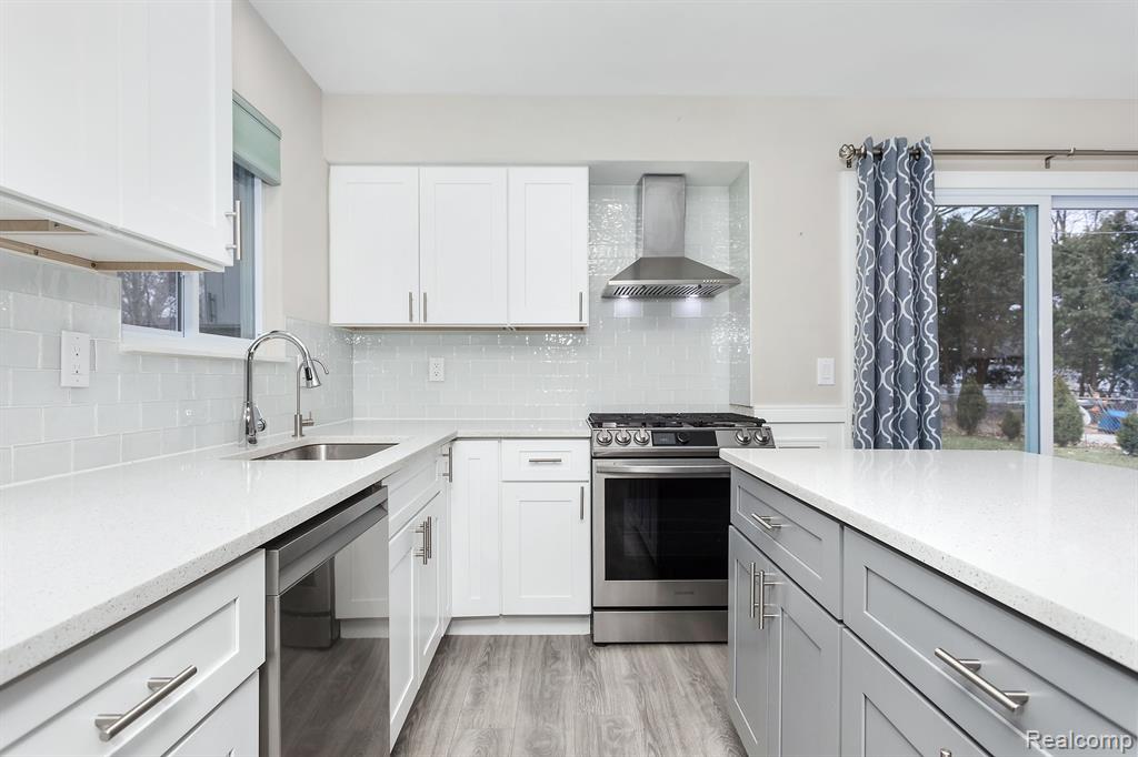 430 DEVILLEN Avenue, Royal Oak, MI 48073 — Photo 7