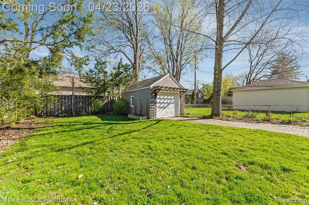 73 Amherst Road, Pleasant Ridge, MI — Photo 37