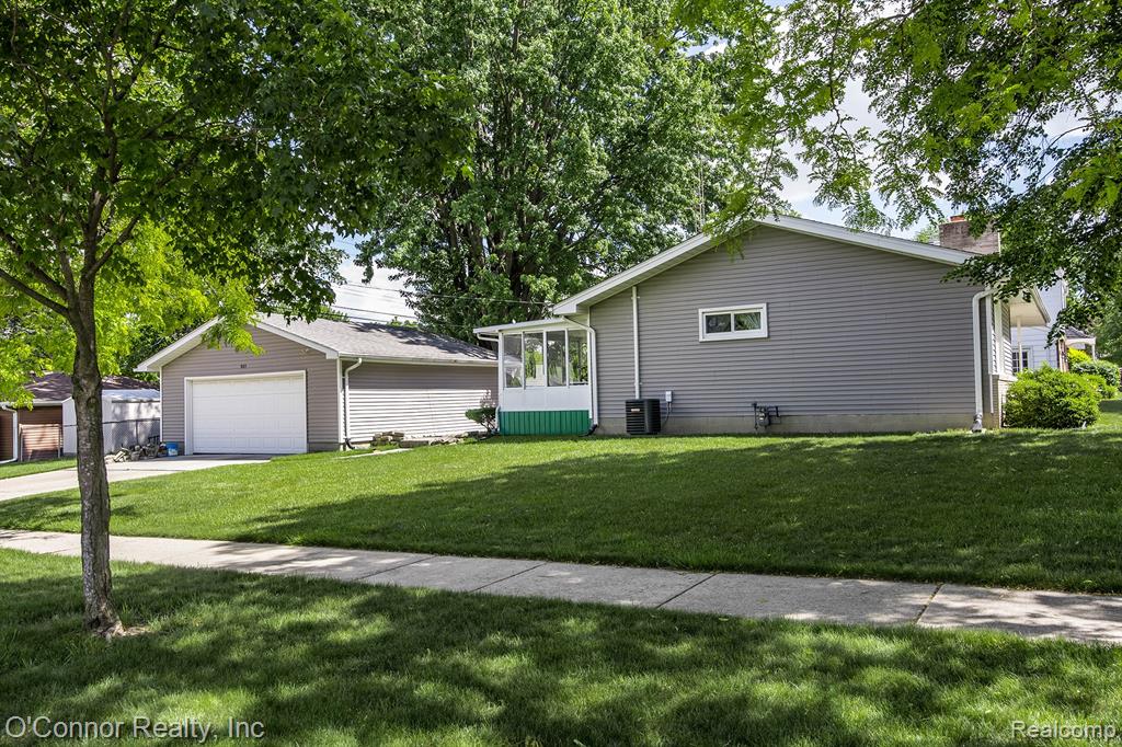 905 Virginia Avenue, Marysville, MI 48040 — Photo 23