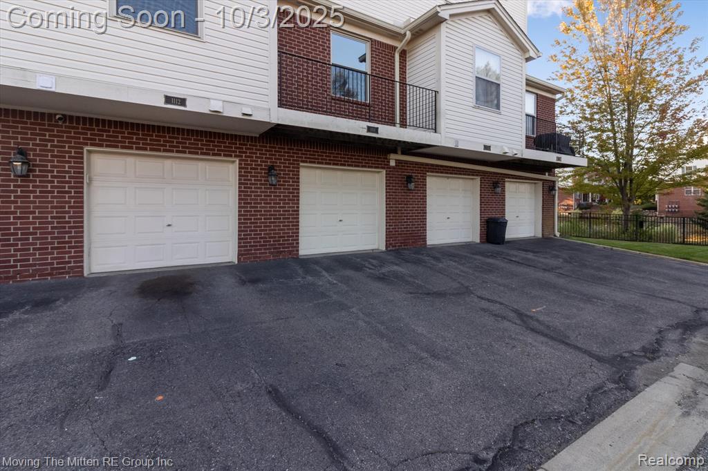 1106 Fountain View Circle, South Lyon, MI 48178 — Photo 28