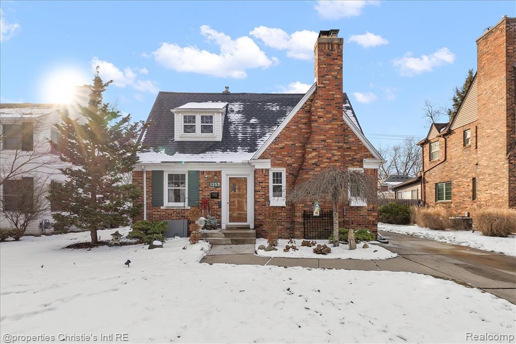 1253 Grayton Street, Grosse Pointe Park, MI 48230 — front exterior