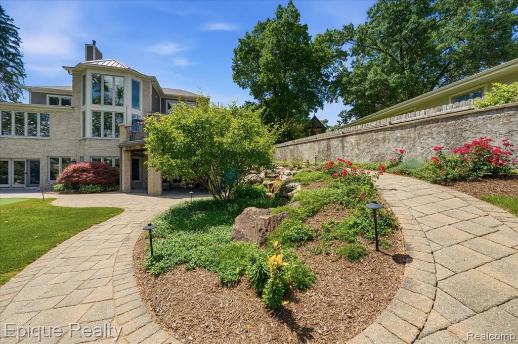 4312 Sashabaw Road, Waterford, MI 48329 — Photo 84