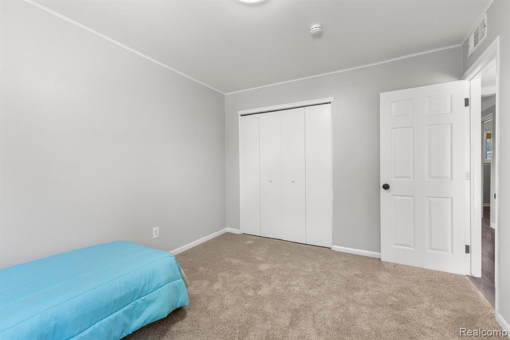 9341 POLK Street, Taylor, MI 48180 — Photo 18