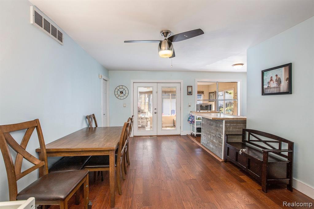 44601 ALBERT Drive, Plymouth, MI 48170 — Photo 9