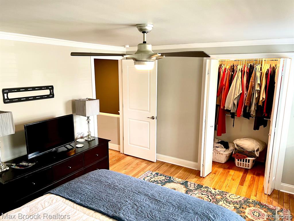 730 GRAEFIELD CT. Court, Birmingham, MI 48009 — Photo 10