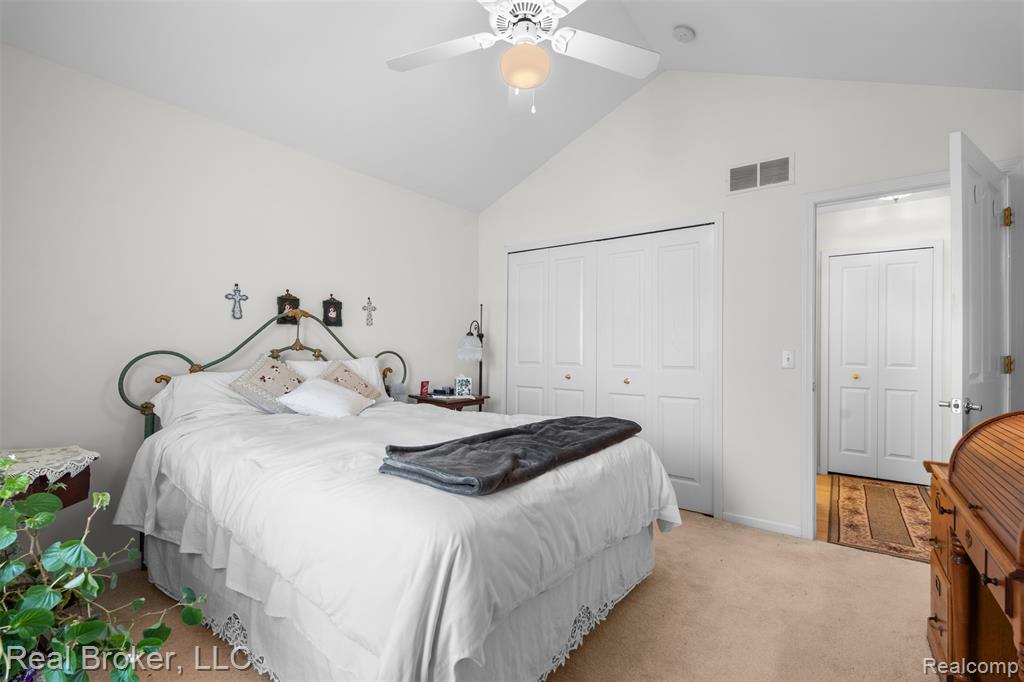 5776 Woodview Drive, 6, Sterling Heights, MI 48314 — Photo 18