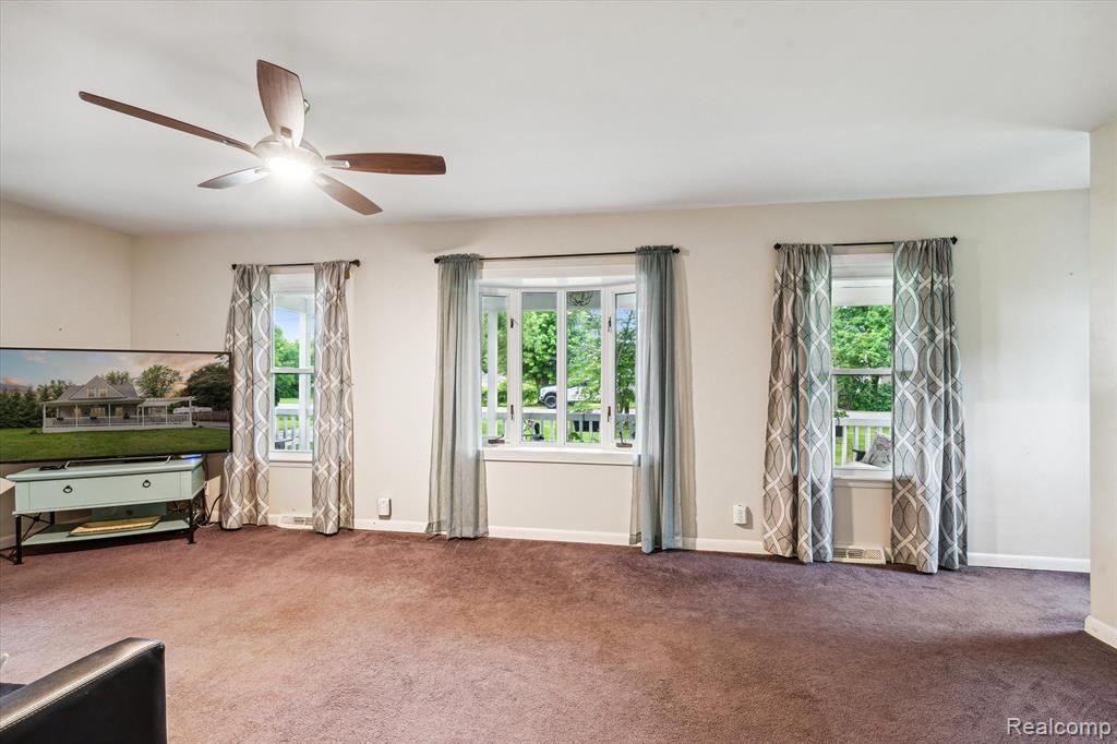 9849 WOODLAND Court, Ypsilanti, MI 48197 — Photo 25