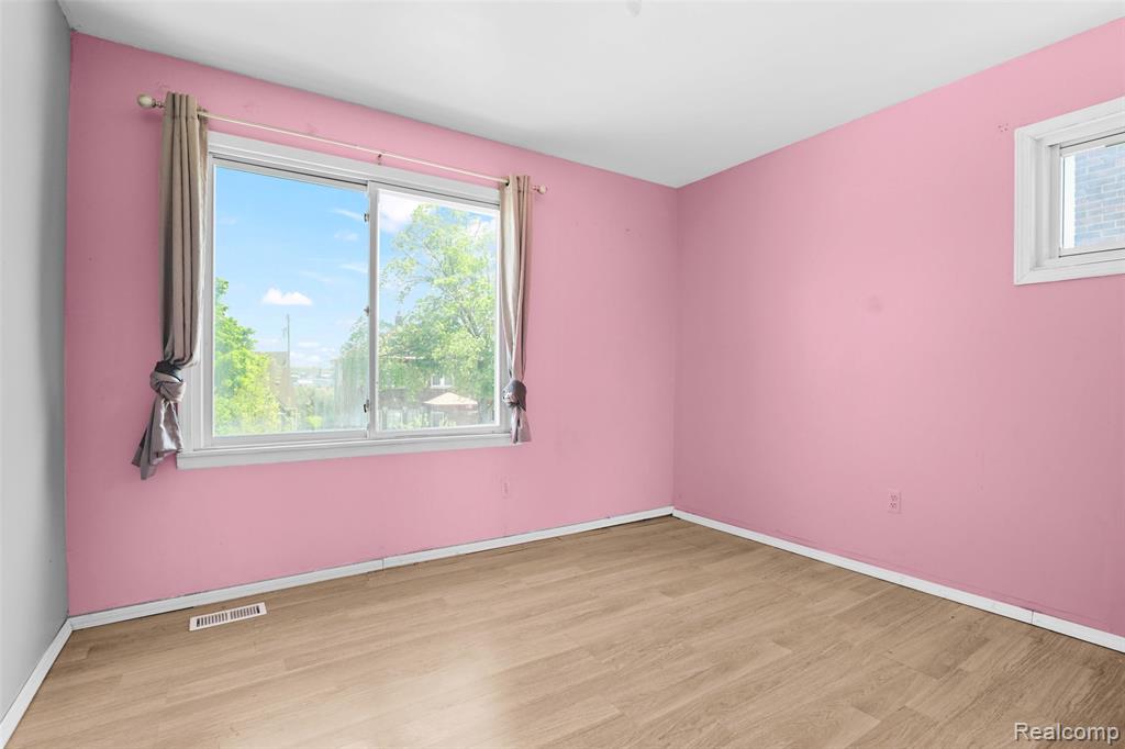 5003 Maple Street, Dearborn, MI 48126 — Photo 15